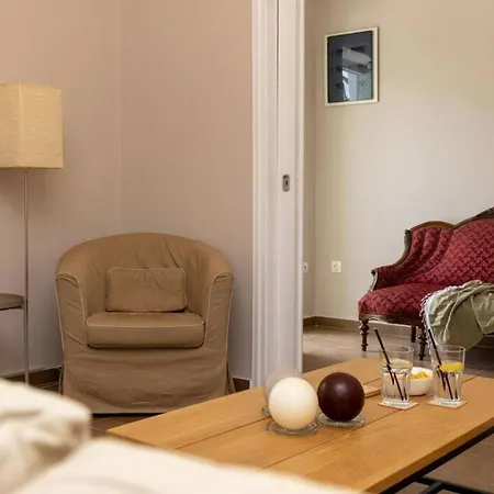 Mellow Mood Town * Tínos