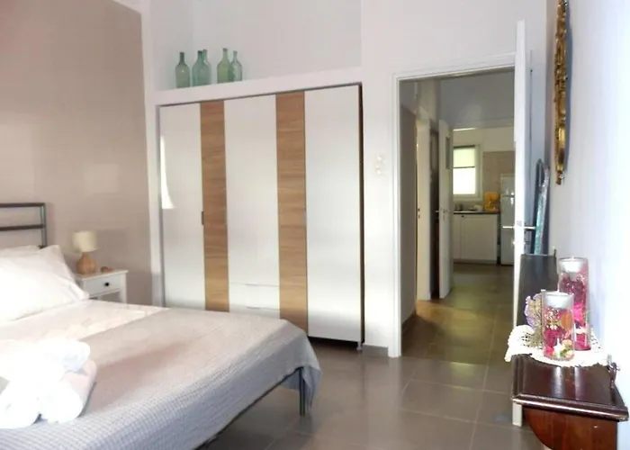 Mellow Mood Town Tínos