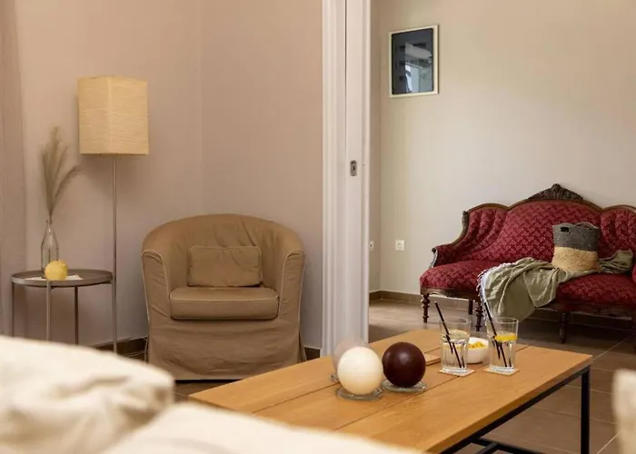 Mellow Mood Town * Tínos