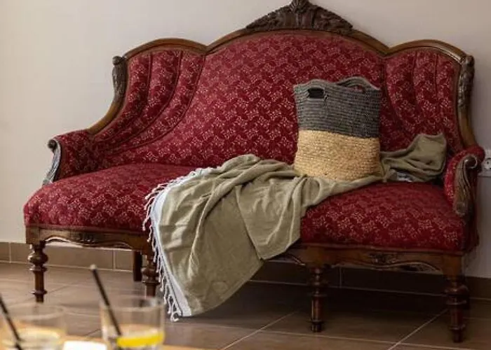 Mellow Mood Town * Tínos